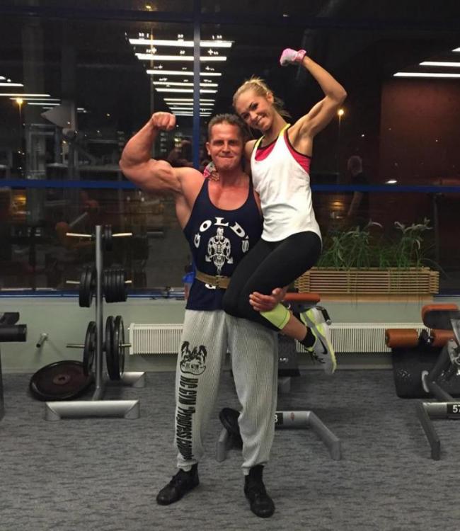 post-34252-0-79277400-1456400637_thumb.j