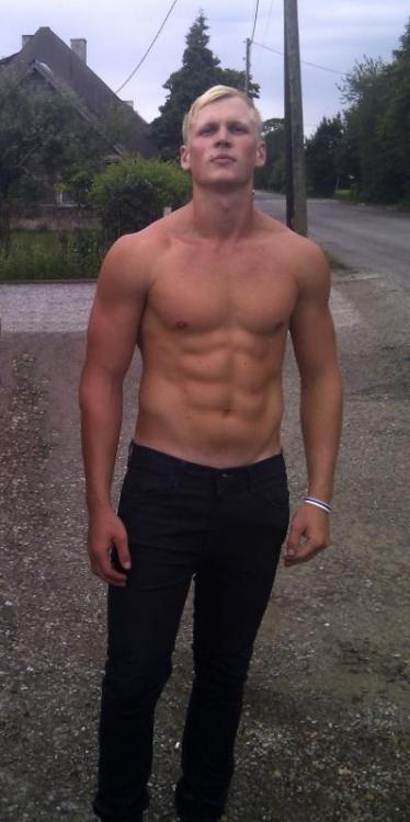 post-38385-0-47428500-1454881880_thumb.j