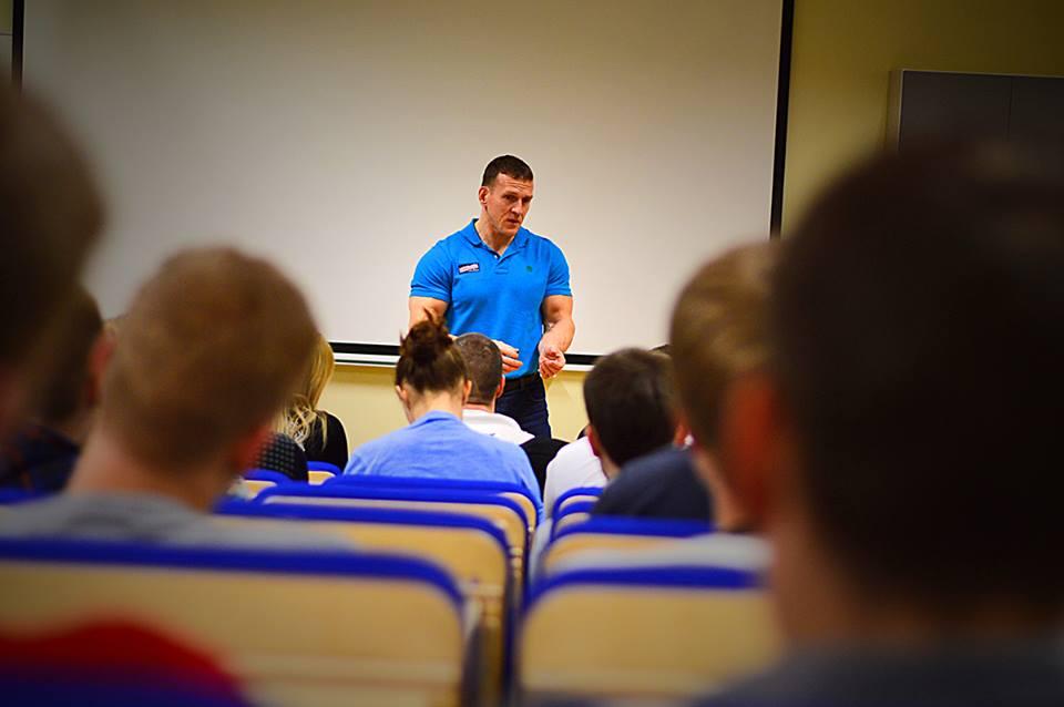 post-25435-0-47253400-1394180624_thumb.j