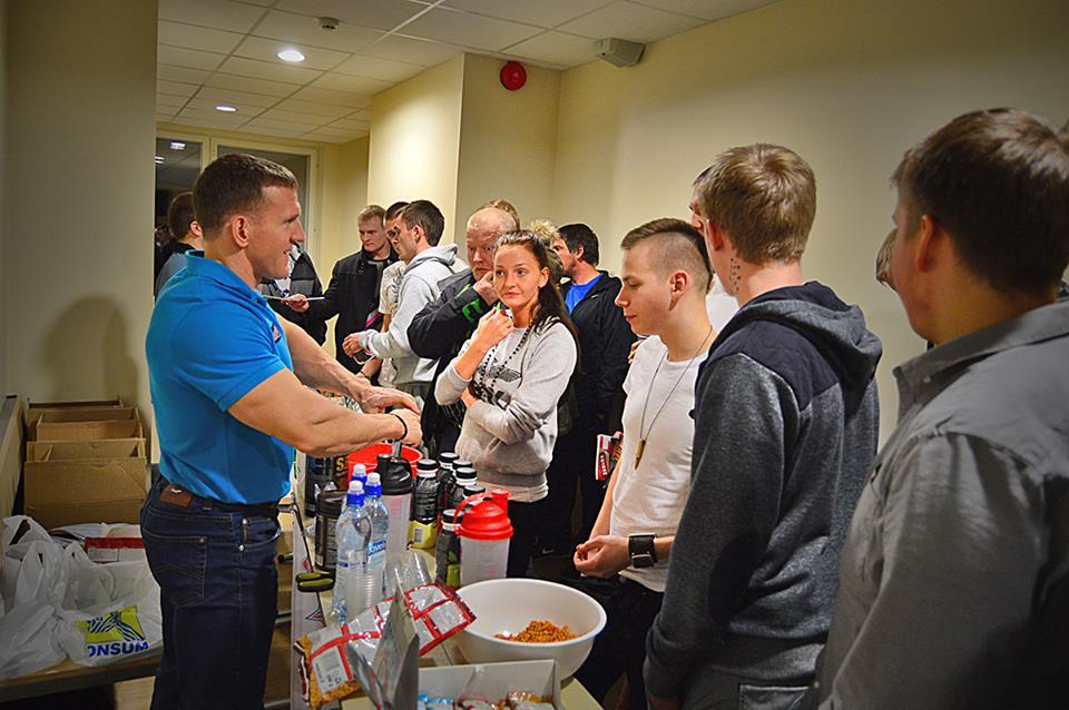 post-25435-0-47634300-1394180622_thumb.j