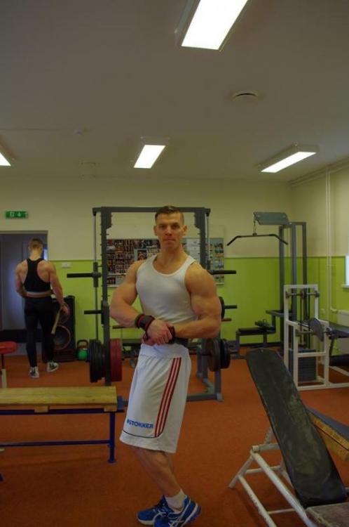 post-28465-0-57892400-1393850809_thumb.j