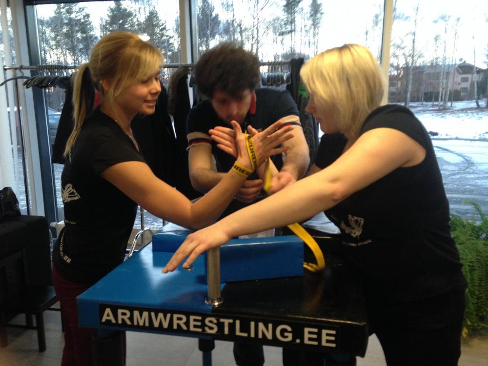 post-32533-0-11192800-1425535106_thumb.j