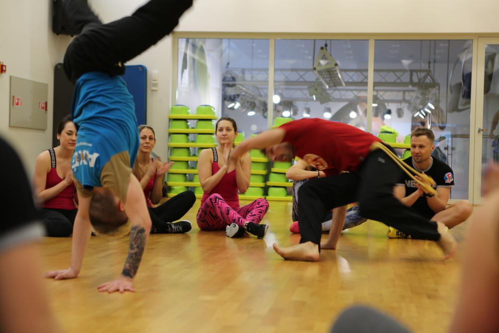 post-38916-0-74079200-1457290160_thumb.j