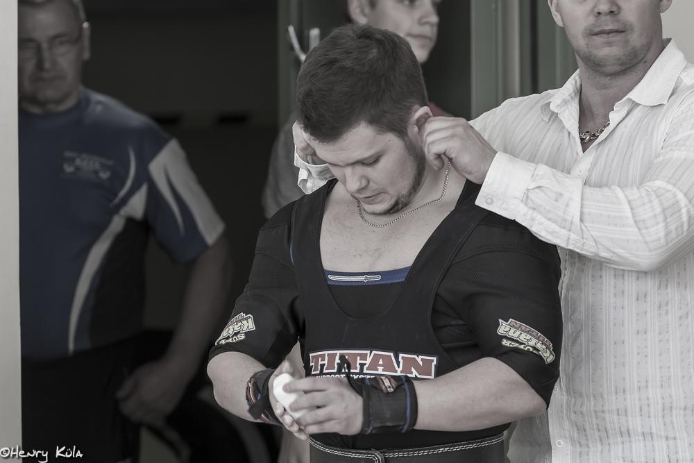 post-27151-0-69565500-1429379204_thumb.j