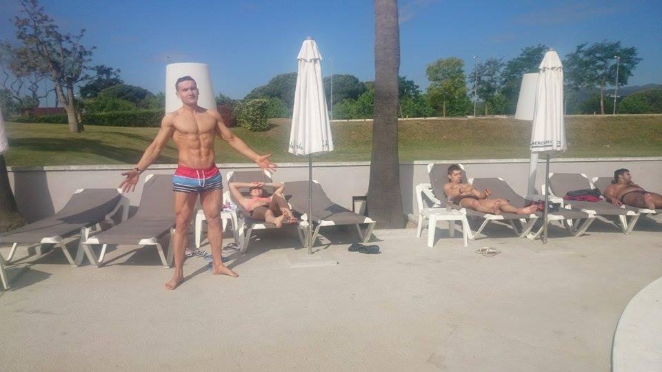 post-25435-0-20674700-1431676438_thumb.j