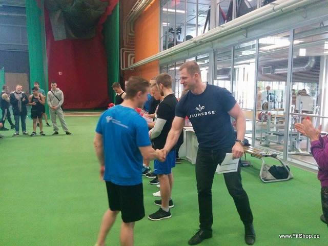 post-31592-0-80670900-1432389552_thumb.j