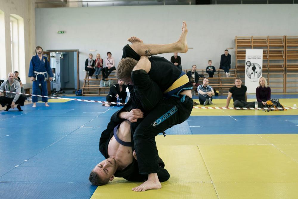 post-36570-0-65224400-1431848904_thumb.j