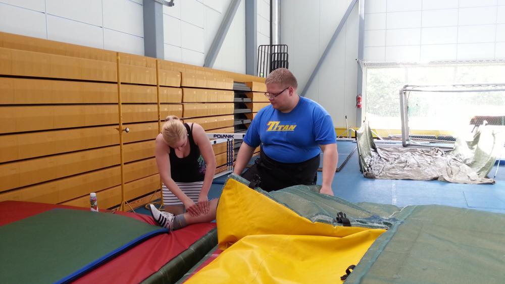 post-20384-0-28265800-1370084174_thumb.j