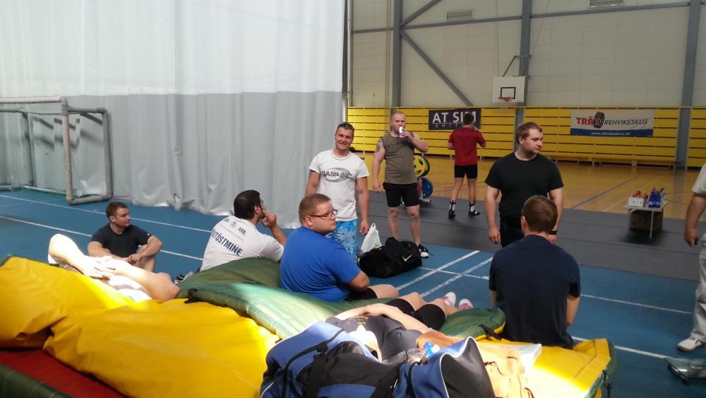 post-20384-0-34528400-1370076414_thumb.j