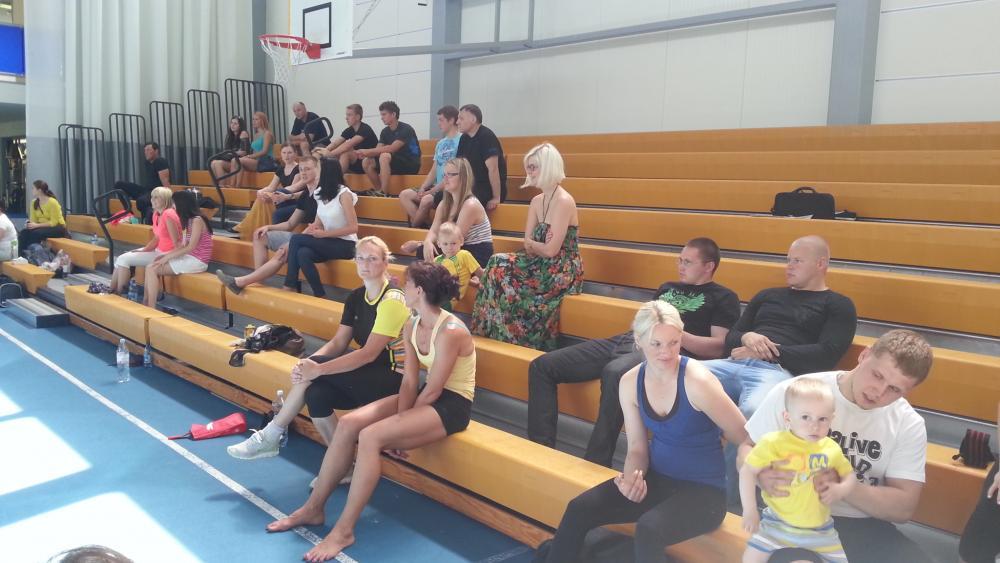 post-20384-0-50949100-1370082237_thumb.j