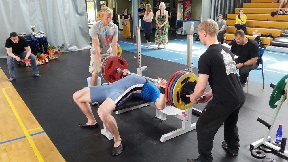 post-20384-0-72471000-1370084922_thumb.j