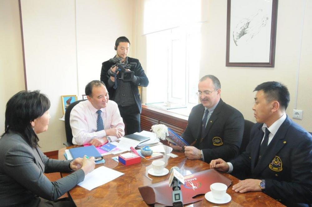 post-6888-0-85144900-1371899086_thumb.jp