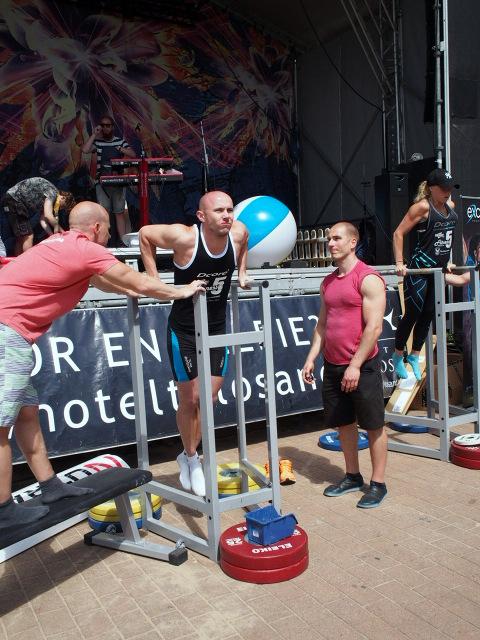 post-25435-0-79639800-1436887460_thumb.j