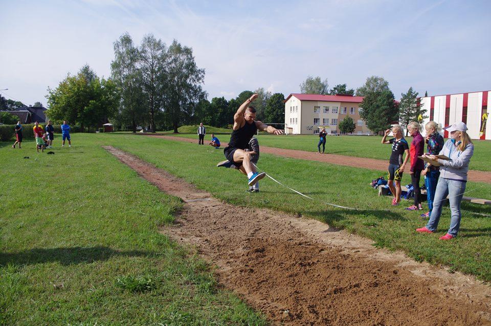 post-28465-0-43030200-1409467880_thumb.j