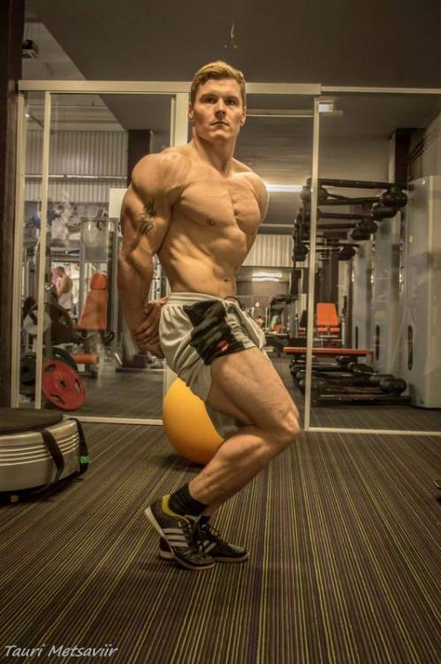 post-18592-0-40571900-1410638047_thumb.j