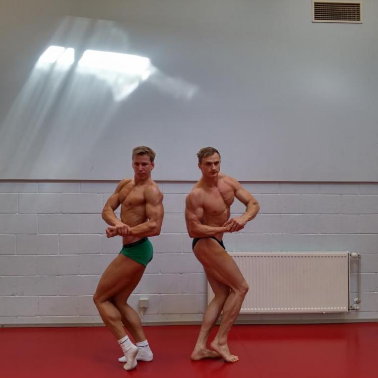 post-28465-0-13899600-1442826175_thumb.j