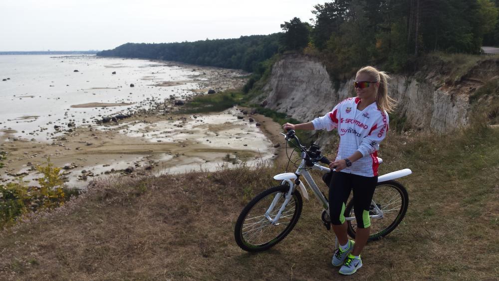 post-34252-0-96091700-1441613149_thumb.j