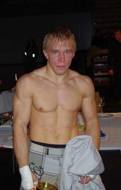 post-17039-0-35427500-1381952606_thumb.j