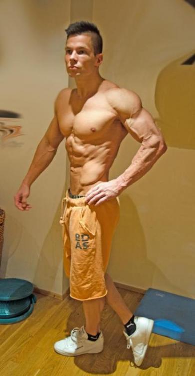 post-6888-0-57776200-1414771910_thumb.jp