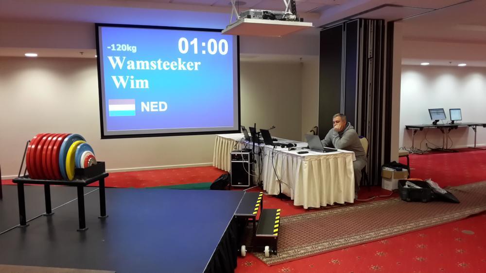 post-17039-0-69314000-1444857321_thumb.j