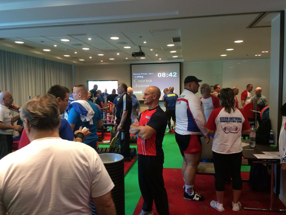 post-18803-0-52694000-1445072009_thumb.j