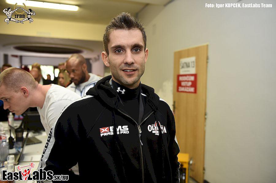 post-24563-0-11180300-1443713389_thumb.j