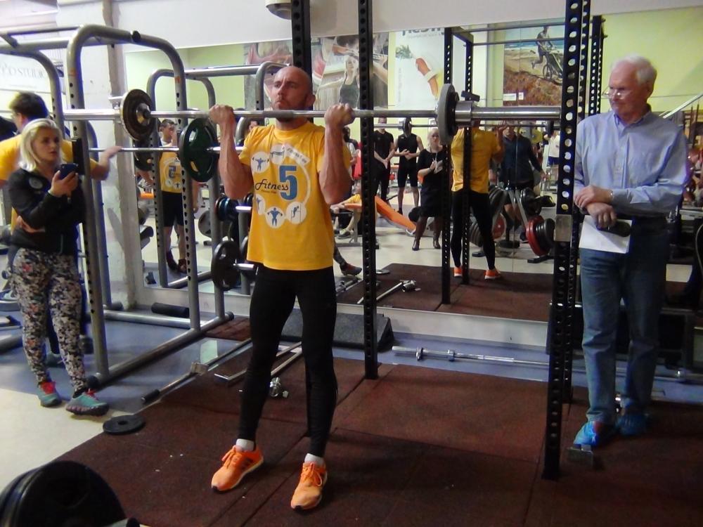 post-26029-0-12875700-1443952230_thumb.j