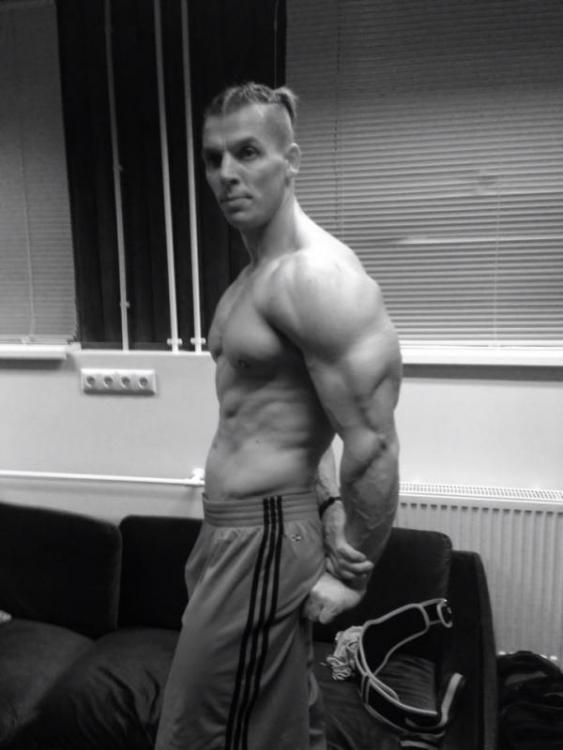 post-28465-0-26114800-1415457327_thumb.j