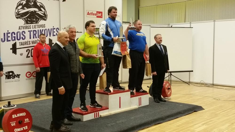 post-20384-0-44113700-1448813172_thumb.j