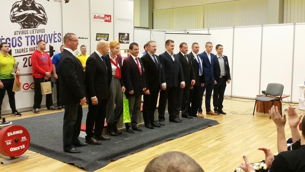 post-20384-0-83107800-1448813197_thumb.j