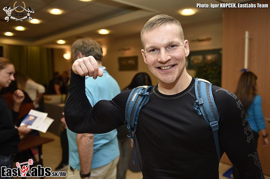 post-34634-0-83321400-1447436880_thumb.j