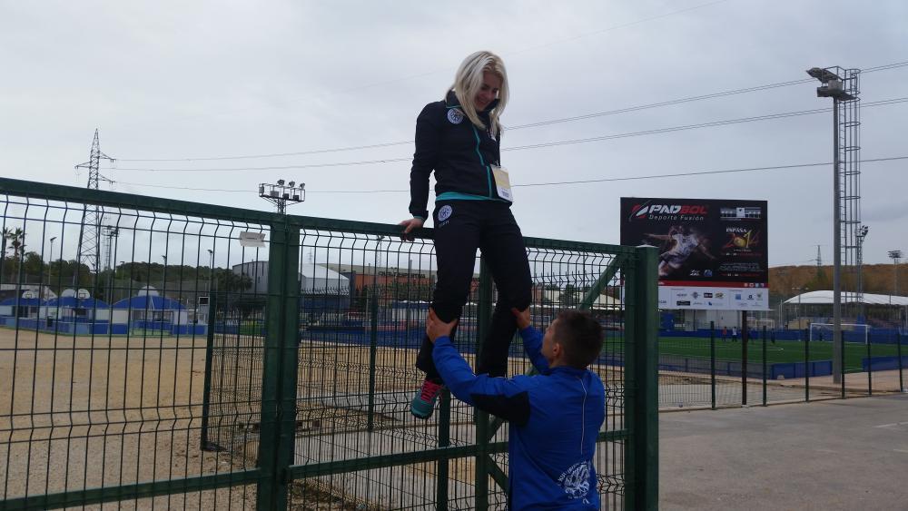 post-2348-0-26797700-1418622607_thumb.jp