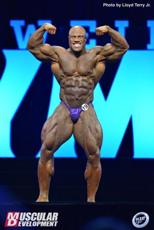 x8895-phil-heath-29_final.jpg.pagespeed.ic.oTkHfCbghg.jpg
