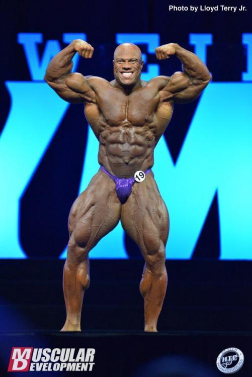 x8895-phil-heath-31_final.jpg.pagespeed.ic.wulXRsfhDO.jpg