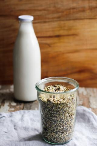 super-seed-muesli-hemp-milk92-e1409700673398.jpg