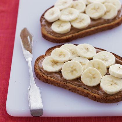 banana-almond-toast-1983425-x.jpg.ca1c3b41d2fbcb11fbca234355ab783a.jpg